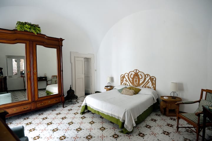 Veľká dvojposteľová spálňa 