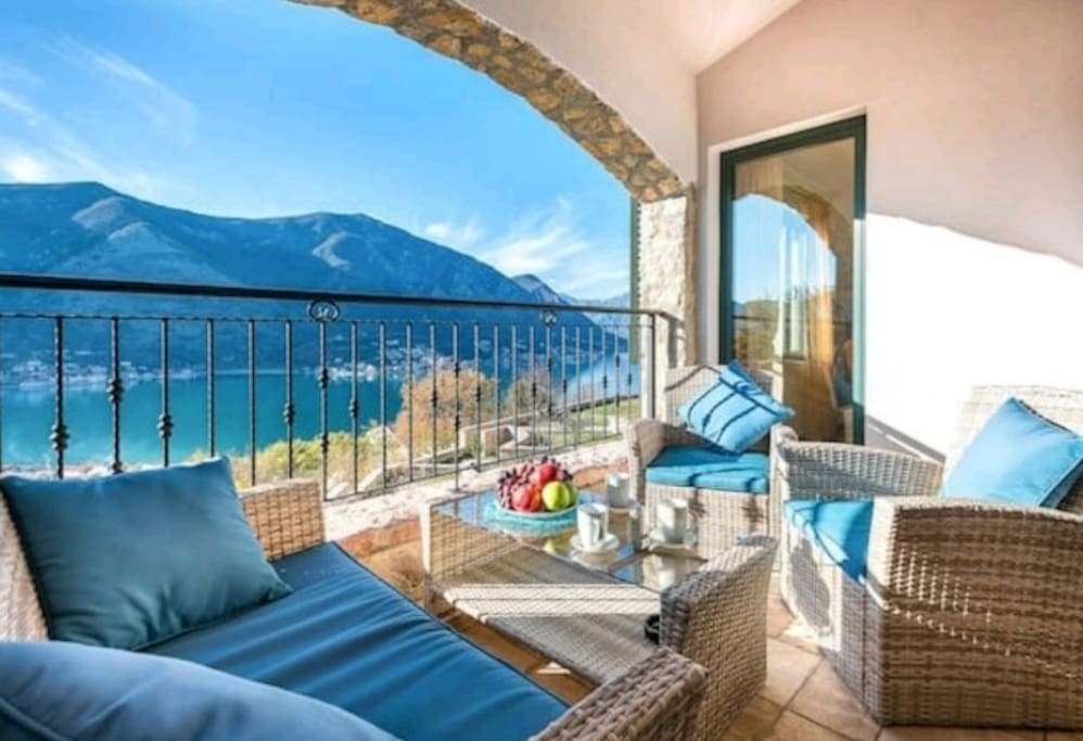 PANORAMA VIEW 2 Apartments for Rent in Kotor, Montenegro