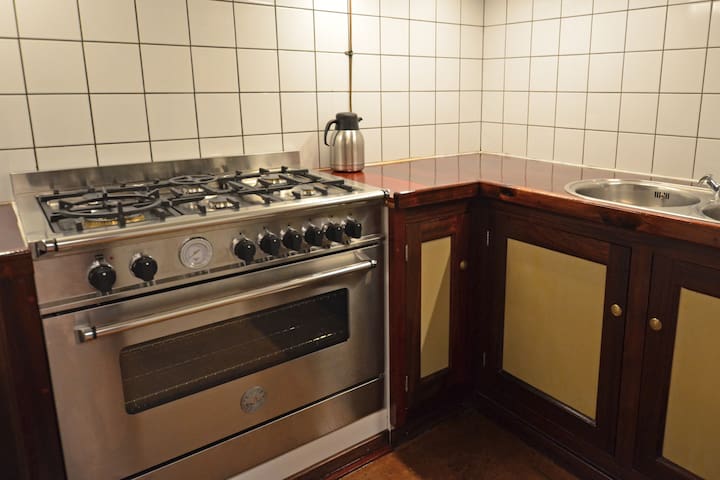 18 goedkope slaapplekken in hartje Rotterdam gallery image 3