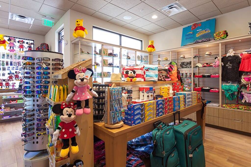 Regal-Oaks-Resort-Clubhouse-Gift-Shop