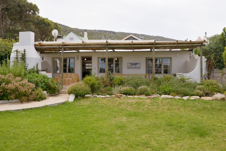 Original Scarborough Beach Cottage