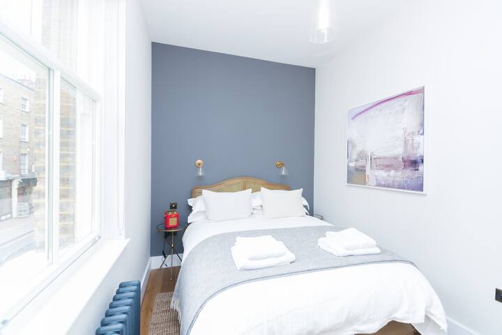 Modern 2 Bed in Fitzrovia gallery image 4