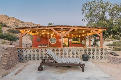 Sun Ray Ranch between Joshua Tree and Palm Springs