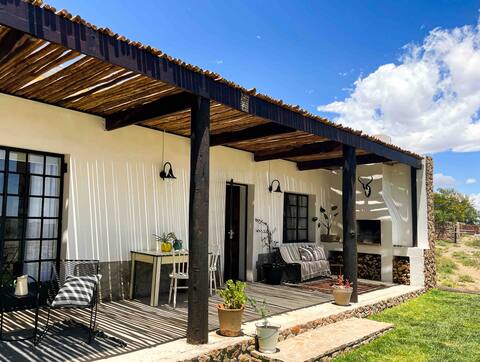 Knus Cottage at Karoo Experience