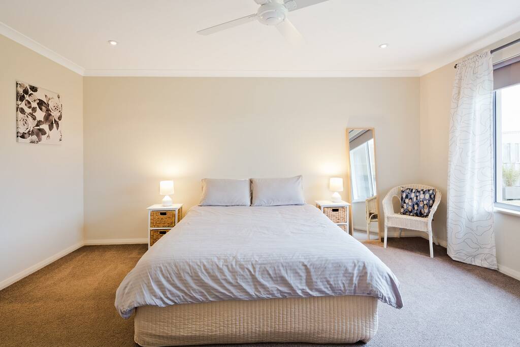 Queen Bed