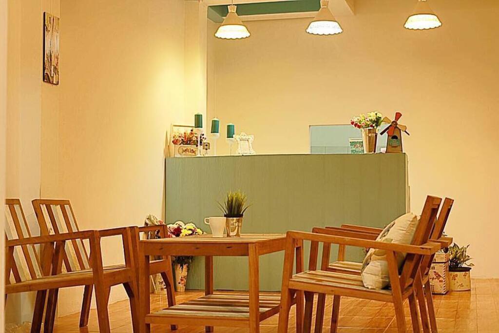 Reception & Lobby