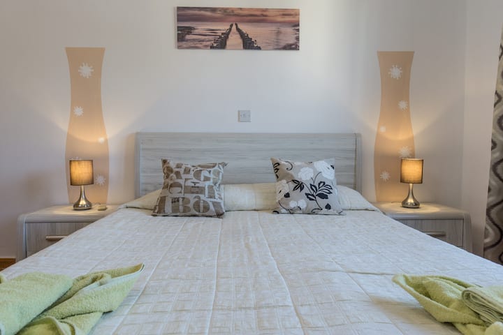 Top rated - entire 2 bedrooms apartment