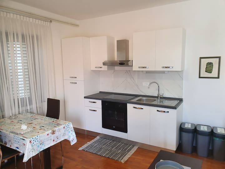 Studio Apartment, Close To Beach - Rovinj