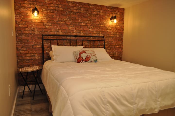 Შეარჩიეთ განათება, რომ ისიამოვნოთ წიგნით ძილის წინ