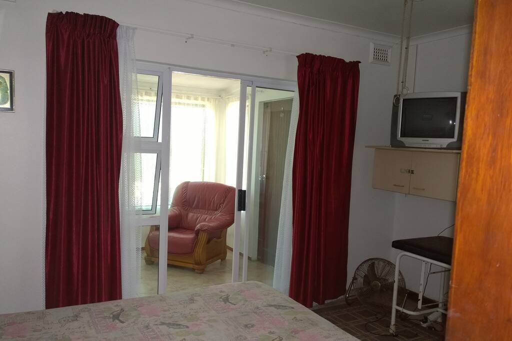 room 1 sliding door to pvt lounge