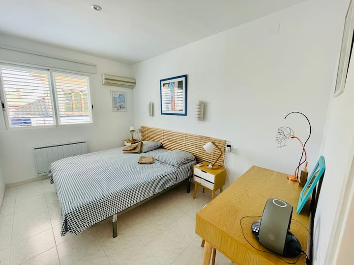 Bedroom / Bedroom/ Chambre