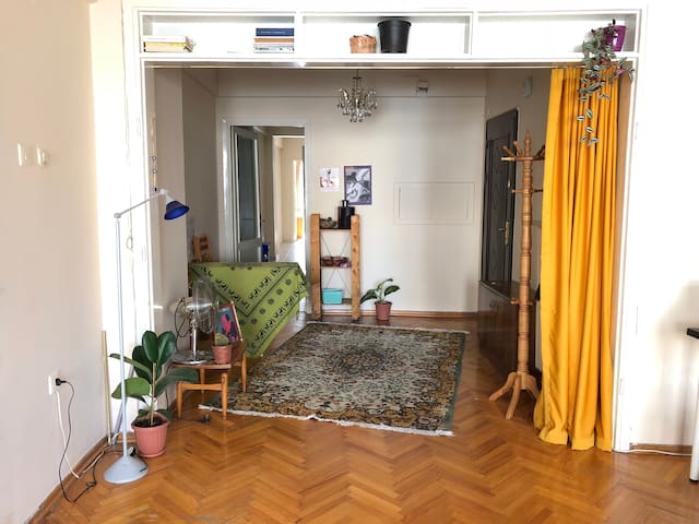 Sunny Room with balcony. Free big space for yoga:)
