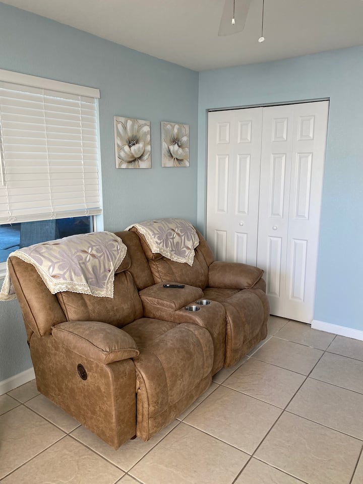 Cozy Private Apartment - Tampa, FL