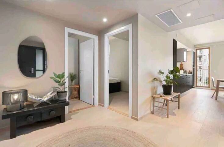 Fantastisk beliggenhet ved vann gallery image 5