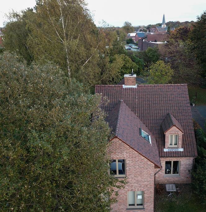 Located at walking distance of the village centre. Shops ands stores not far off.