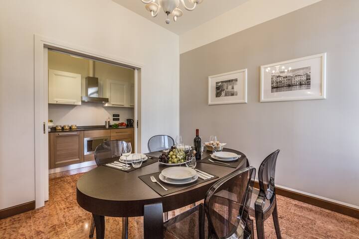 Ca’ Del Monastero 1 Apartment for 4 Guests! gallery image 4