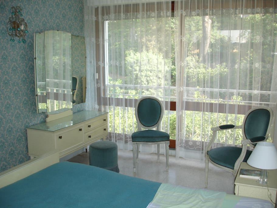 La chambre principale / Master bedroom