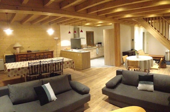 Maison 160m² Charmante Et Moderne - Arreau
