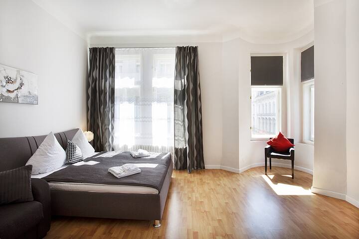 Spacious Charming 3BDR Flat