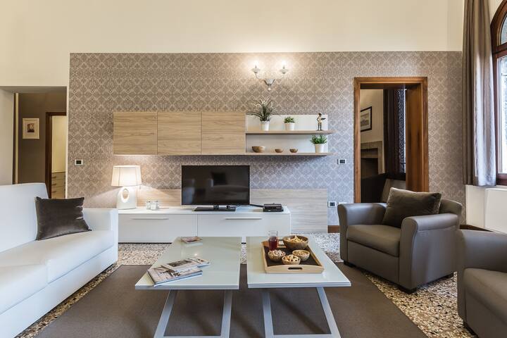 Ca’ Del Monastero 4 Apartment for 8 Guests! gallery image 4