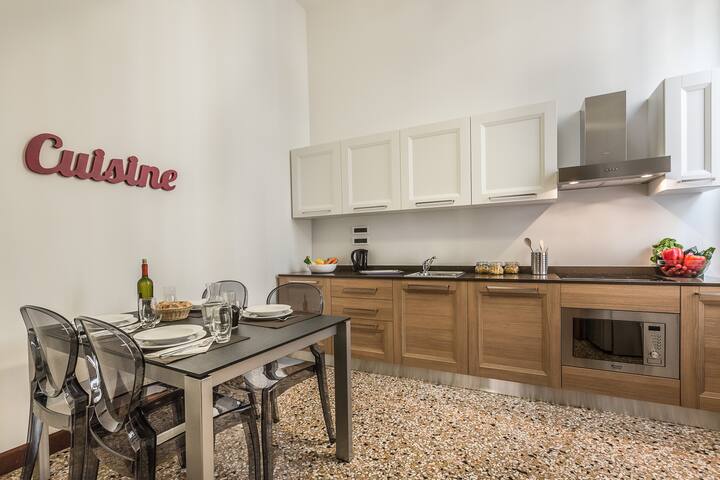 Ca’ Del Monastero 4 Apartment for 8 Guests! gallery image 5