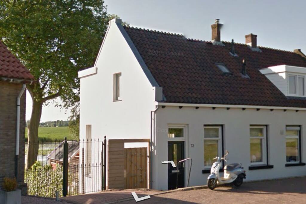 Voorkant huis, google maps