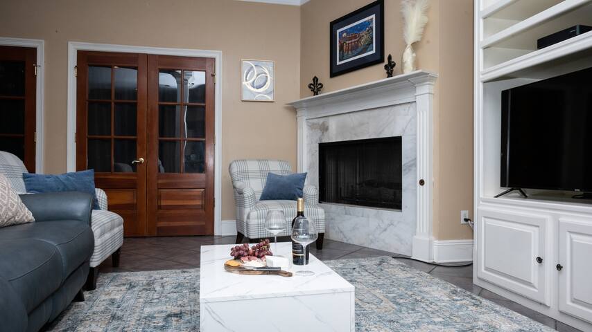 Large Mini Mansion gallery image 4