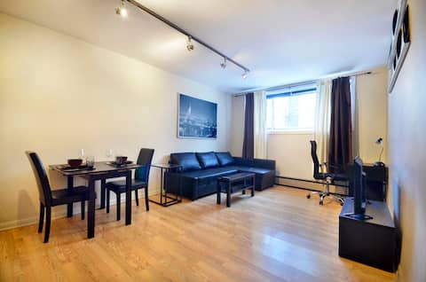 Fully Equipped Condo minutes from downtown