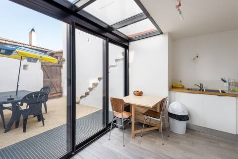 Beautiful studio with inner courtyard