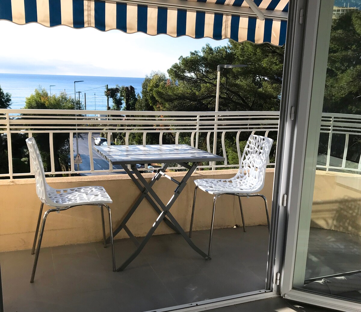 studio lumineux - bord de mer