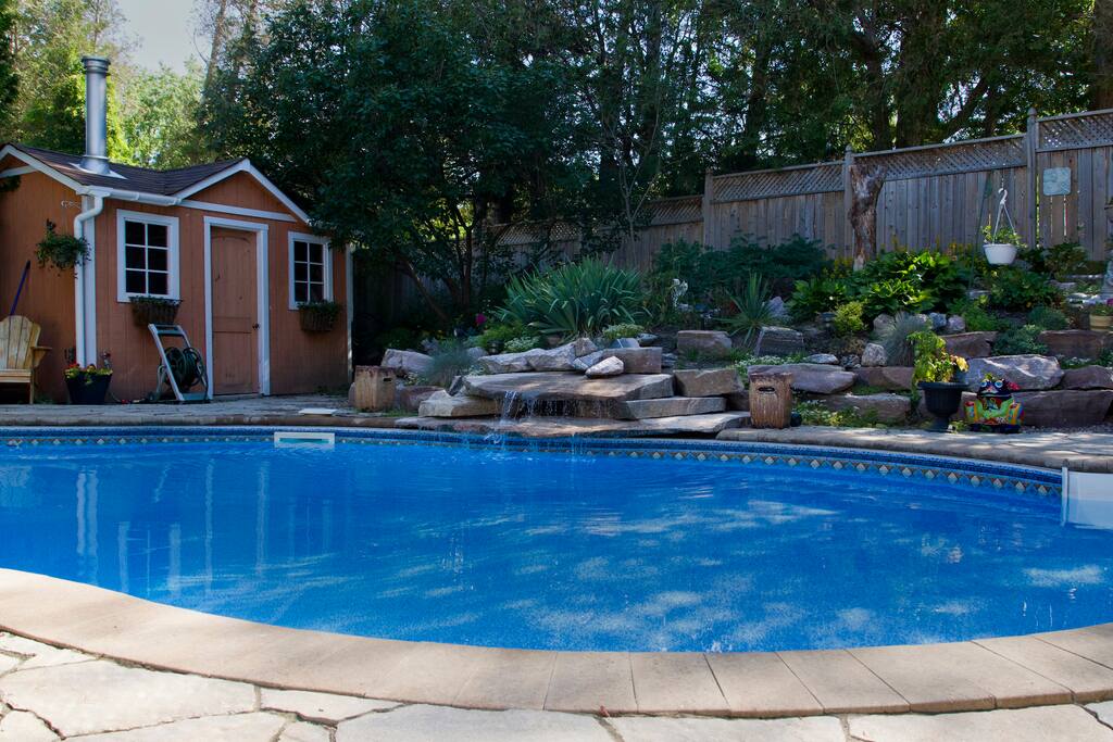 Pool area