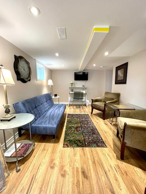 Popular Airbnb listing: Private apartment steps to Google, WRHN, Perimeter in Mt. Hope