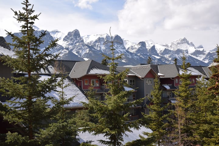 2br/2bth W/ Mt. Views At Solara Resort, Canmore - 캔모어