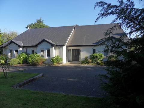 Killarney-large group accommodation
