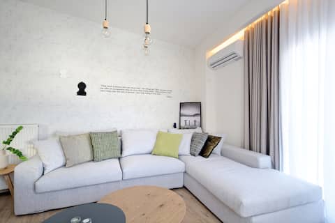 Modern Spacious Apartment in Athens for Groups