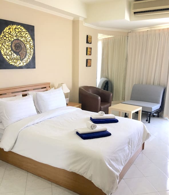 Modern & Spacious Studio