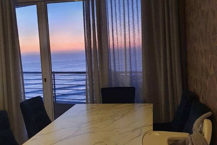 Beachfront Apartment gallery image 5