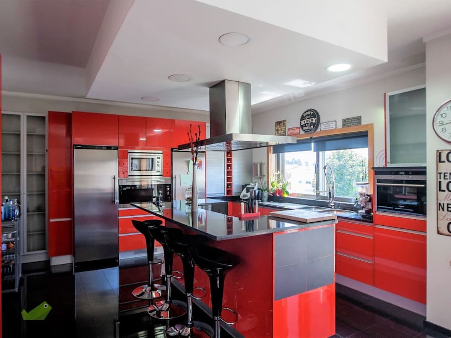 Large and spacious kitchen