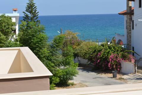 Spacious and relaxing villa with Superb location.