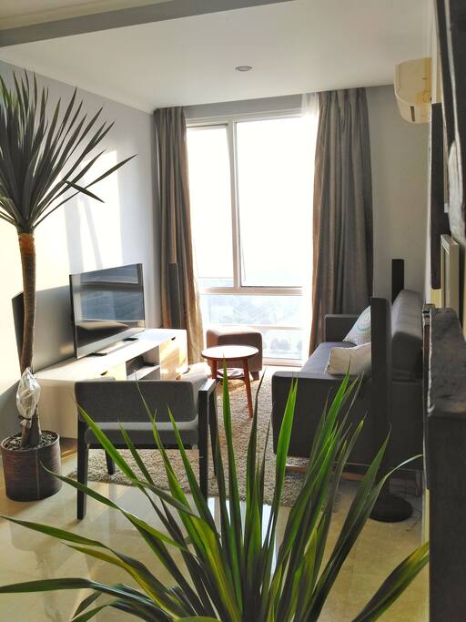 A fantastic sound system will further increase the ambiance, together with a 50 inch TV