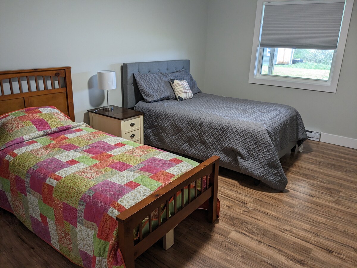 Tweepersoons- en eenpersoonsbed 