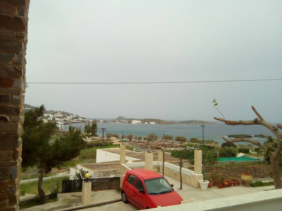 Κάτω από διαμέρισμα, (6) έξι θέσεις πάρκινγκ