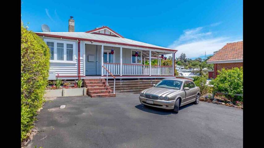 4×2 House in Tree Street Area close to CBD