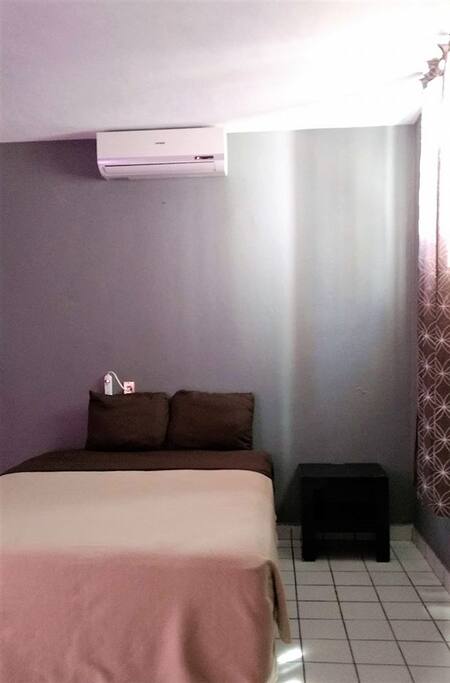 HABITACIÓN 2 DE 1 CAMA QUEEN SIZE