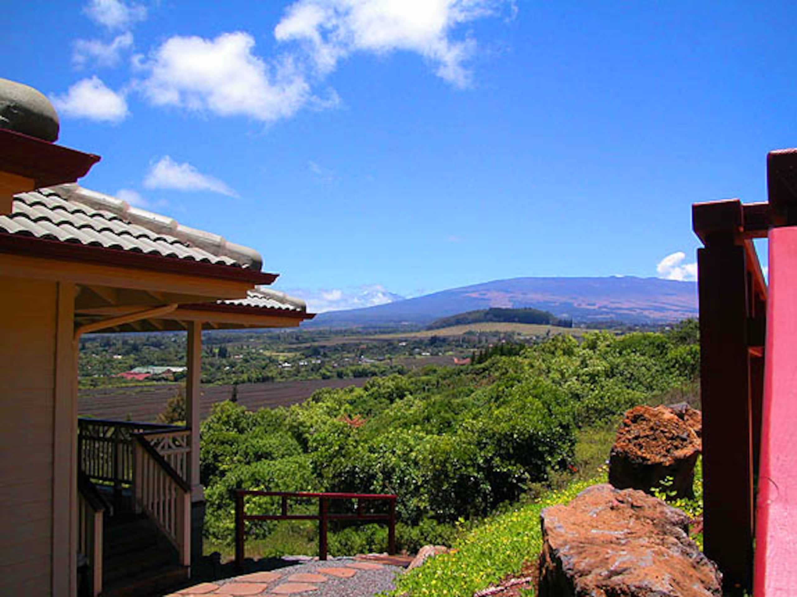 Home in Haiku-Pauwela · ★4.91 · 2 bedrooms · 3 beds · 1 bath - Photo 6