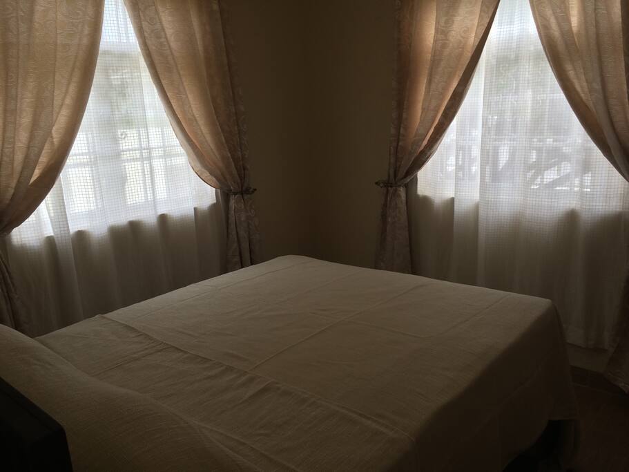Apt 4(Ground Floor) Bedroom