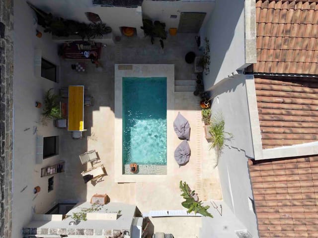 Corte Zuccaro, private pool, and courtyard