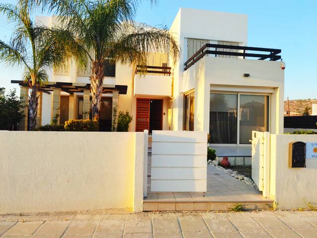 MK Property Management managed Airbnb listing 2