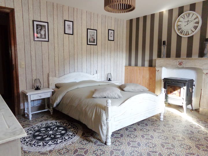 1楼4号卧室- 2张床