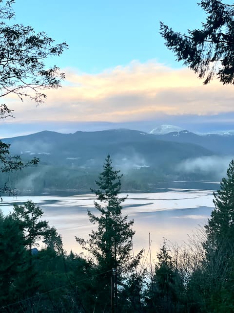 The Innlet Hideaway - 3 Bed with Ocean Views